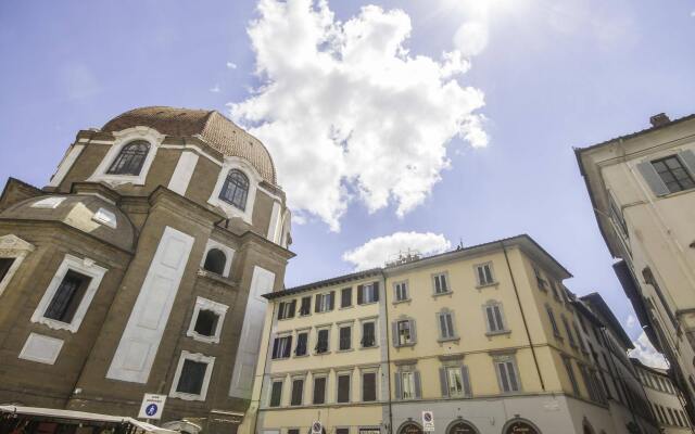 Отель Design Apartments Florence - Duomo Италия, Флоренция - отзывы, цены и фото номеров - забронировать отель Design Apartments Florence - Duomo онлайн вид на фасад
