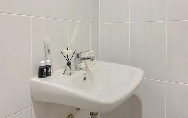 Good Deal And Strategic Studio At Patraland Urbano Apartment