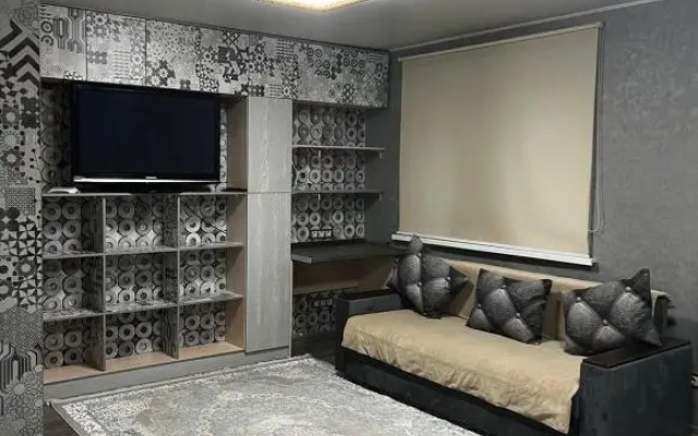 Ахметова 12