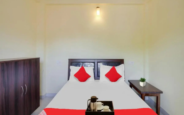 OYO Flagship 70262 Hotel River Wood