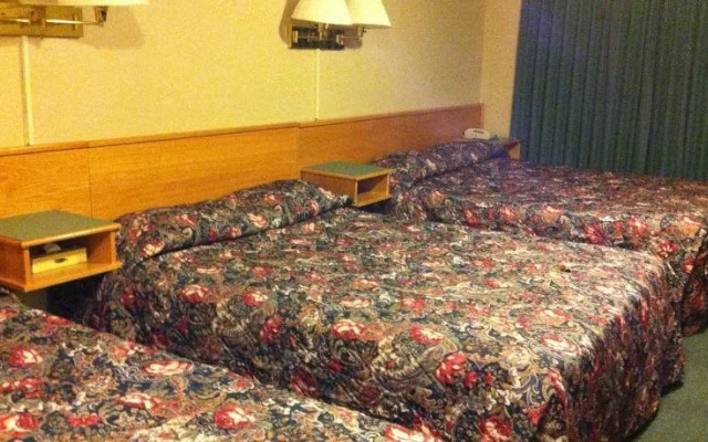 Ponderosa Motor Inn