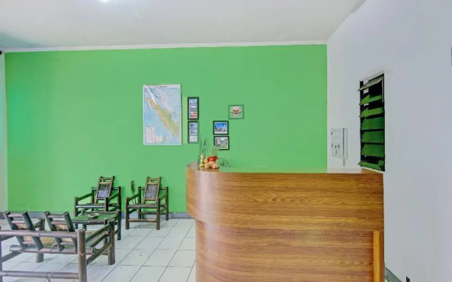 OYO 90468 Monalisa Guesthouse