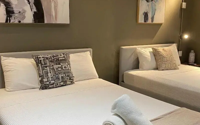 La Buena Vida Inn