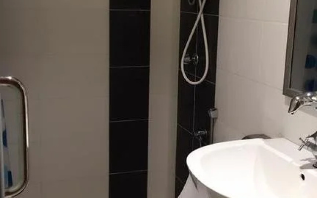 Dolphin Hotel