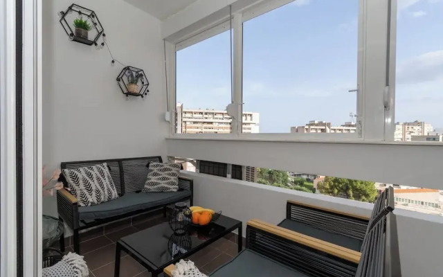 Zozo, Modern Two-Bedroom Suite