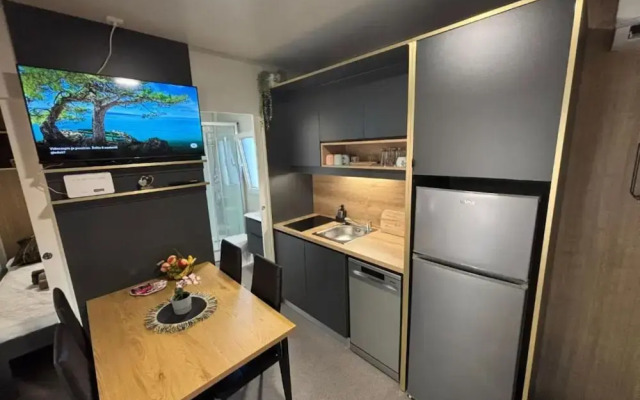 TJ Escape - Mobile Home With Hot Tub And Terrace
