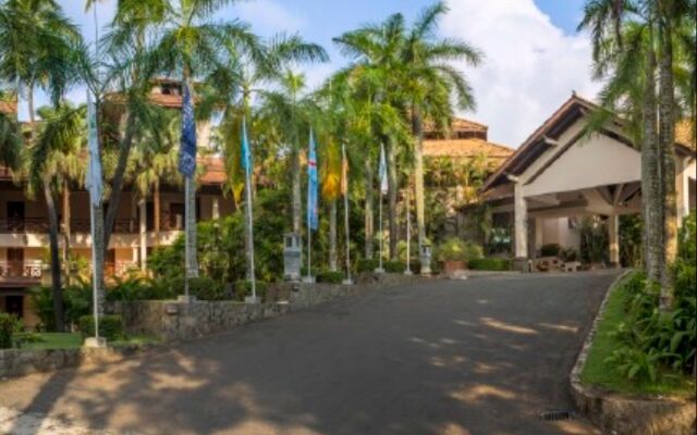 Royal Palms Beach Hotel вид на фасад
