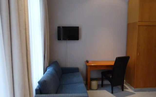 Hotel 66