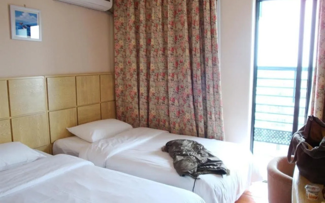 Haikou Yelin Tinghai Hotel (Haikou Bay)