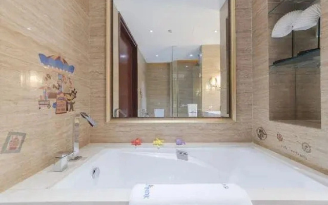 Grand Hotel Qinhuang