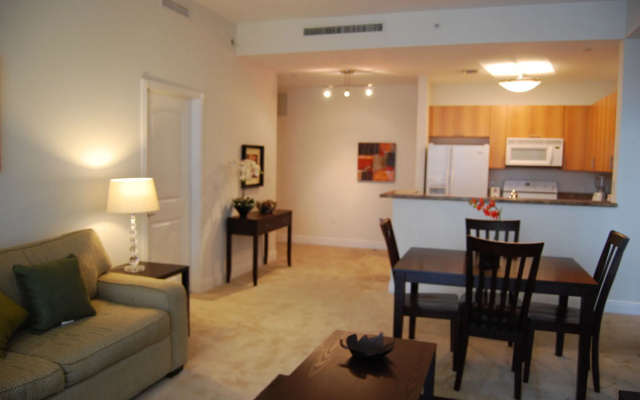 Towers of Dadeland by Miami Vacations