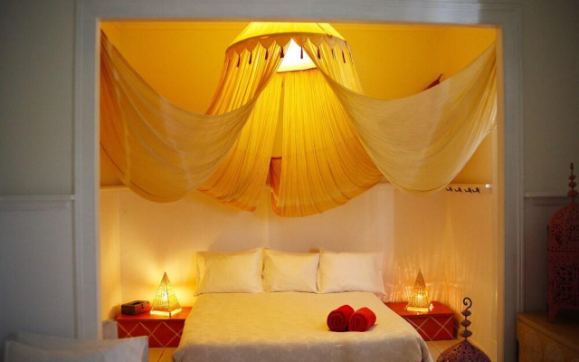 Aloha Beach House H