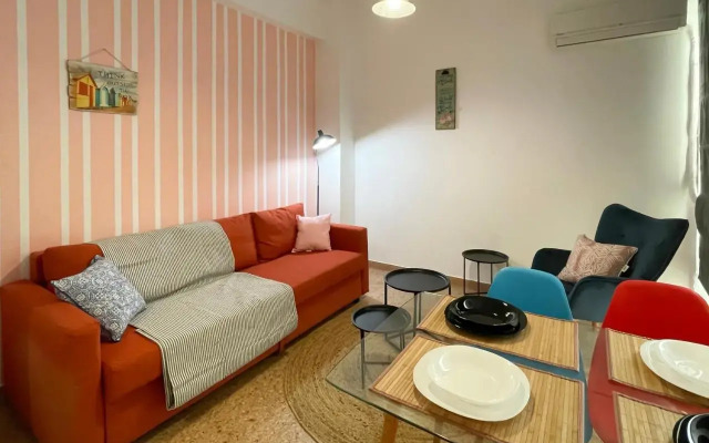 SOHO Vibrant 55sqm apt in Athens