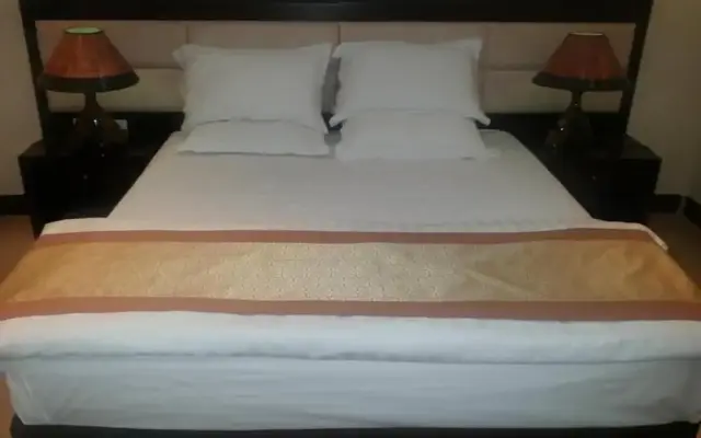 Quiet Rooms 11