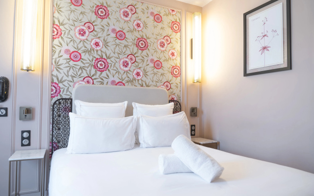 ELSA, Hôtel Paris