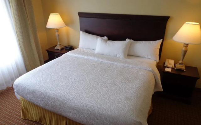 Euro Suites Hotel