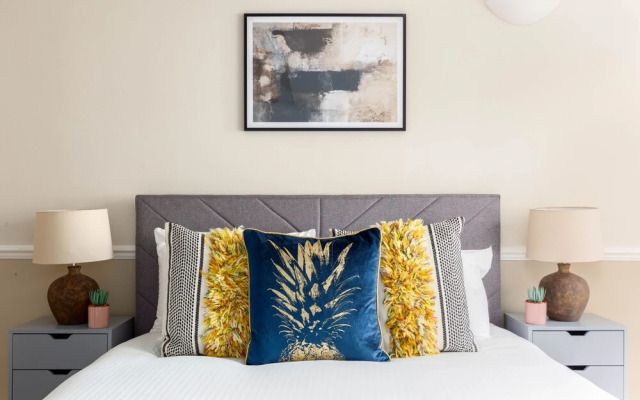 The Goldhawk Road Collection