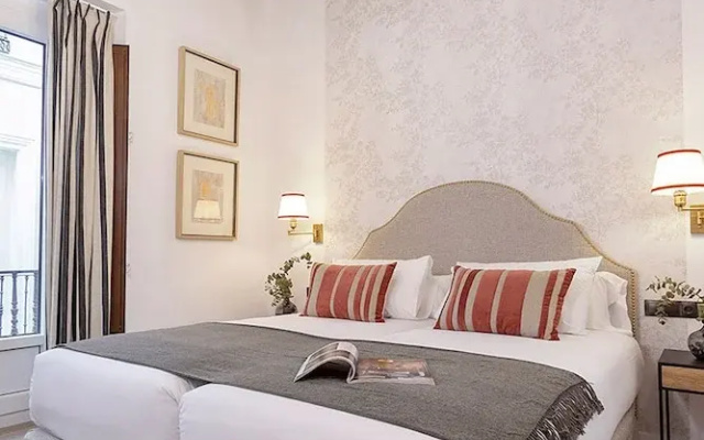 Bright Apartment in Sevilla Teodosio II