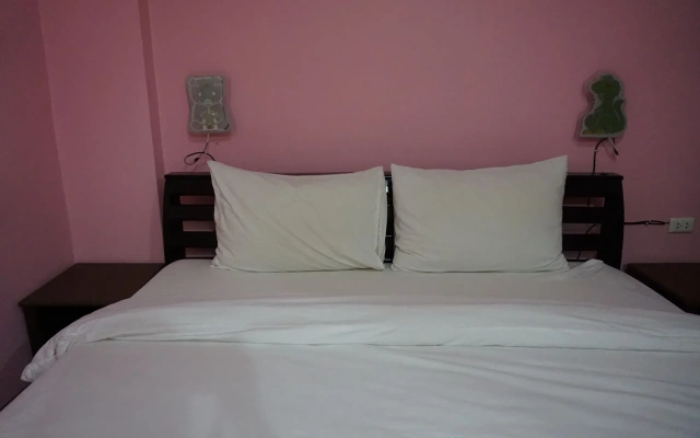 The Boss Grand Tower Hotel
