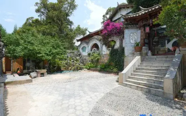 Yiyun Boutique Hostel