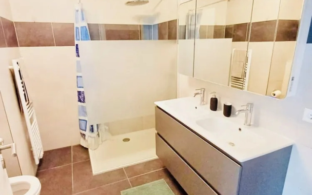 Brand new 2bedrooms Penthouse in Center