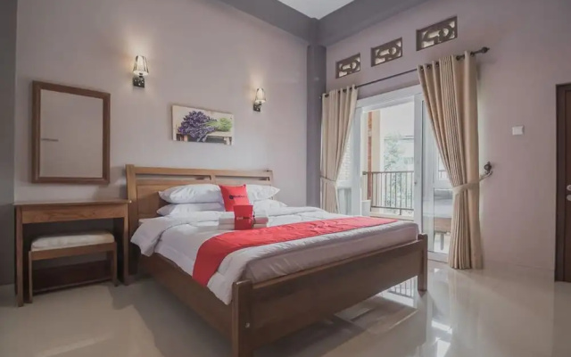 RedDoorz Syariah @ Cisarua Puncak Bogor