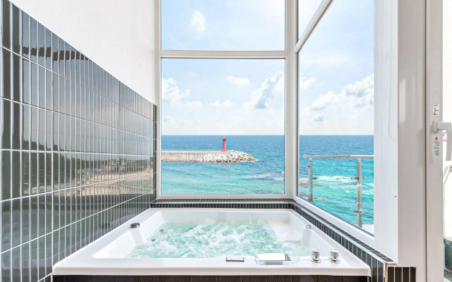 Gangneung Gugu Spa Pension