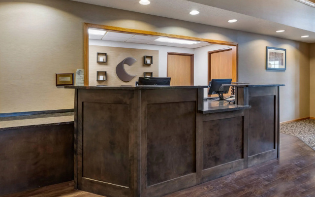 Comfort Inn Dyersville Near Field of Dreams