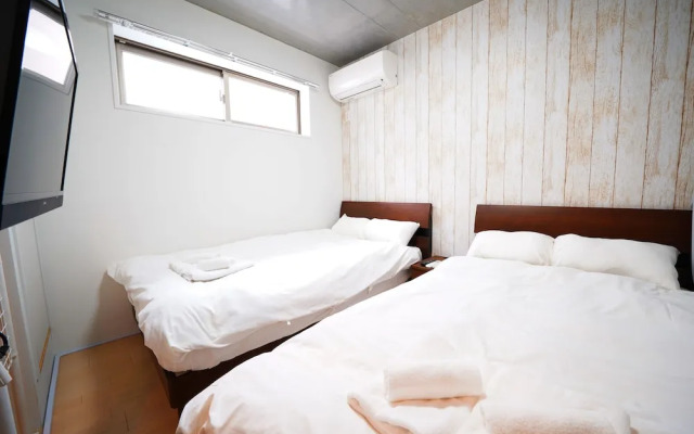 Laffitte Hirai Condominium Hotel
