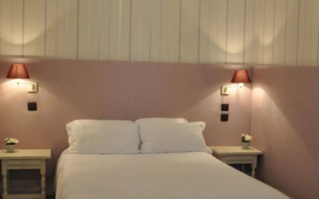 The Originals City, Hôtel La Reine Jeanne, Orthez (Inter-Hotel)