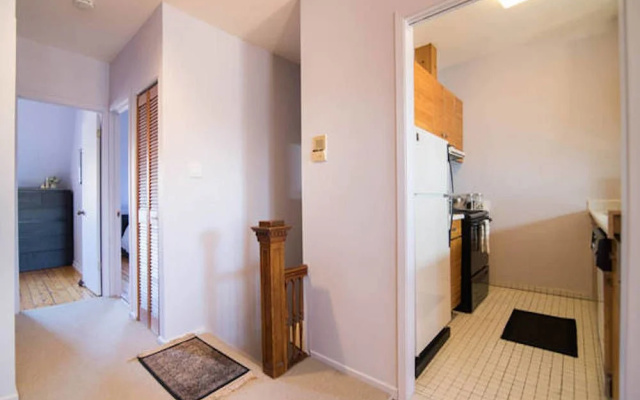LM Stays - 142 James Street Loft