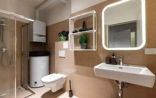 Authentic apartment next to Schwedenplatz