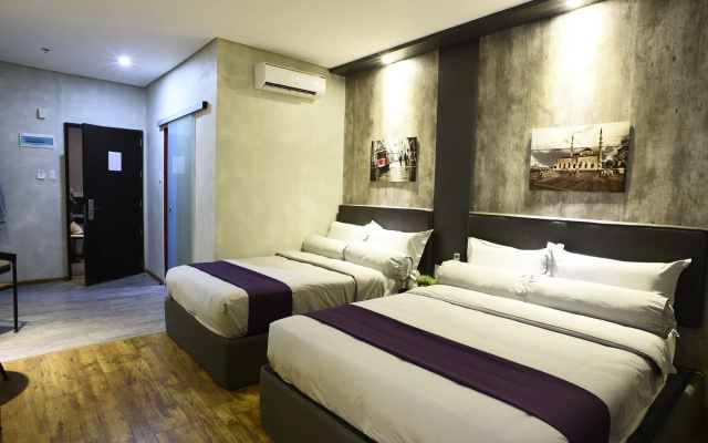Axiaa Hotel
