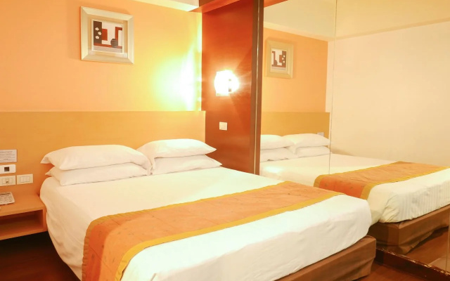 Ever Rich Hotel