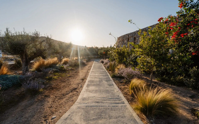 Oliving Mykonos Suites