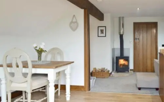 Field Farm Apartment