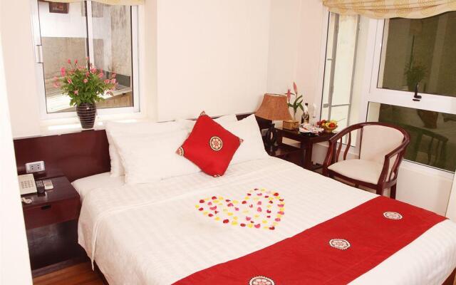 Hanoi Central Park Hotel вид на фасад