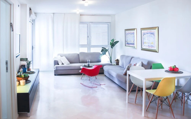 Calm Beach Haven Resort Herzliya Marina