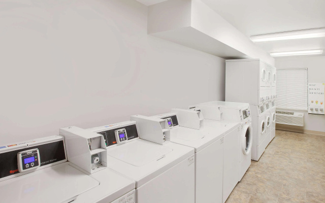 WoodSpring Suites Bentonville