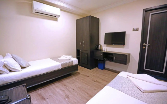 Gulf Hotel Colaba
