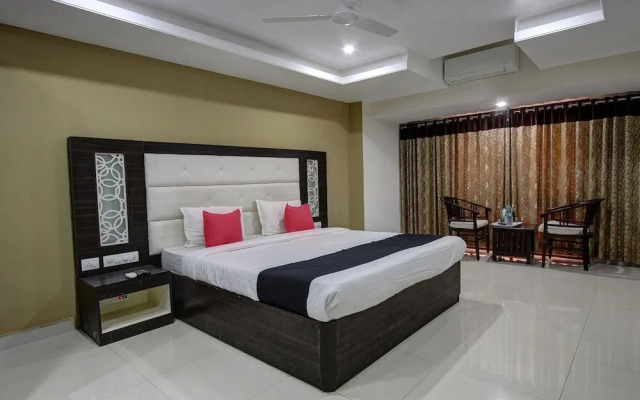 Capital O 46699 Hotel Insta