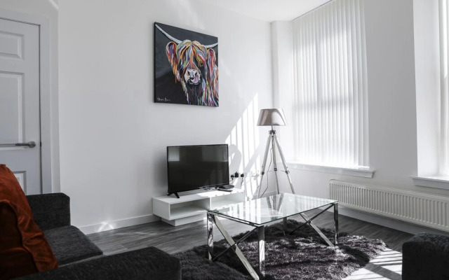 Diamond - King Street Apartment 9b