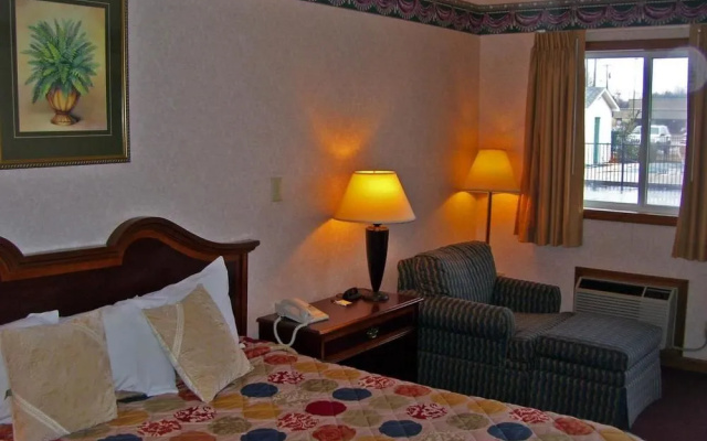 Colonial Inn