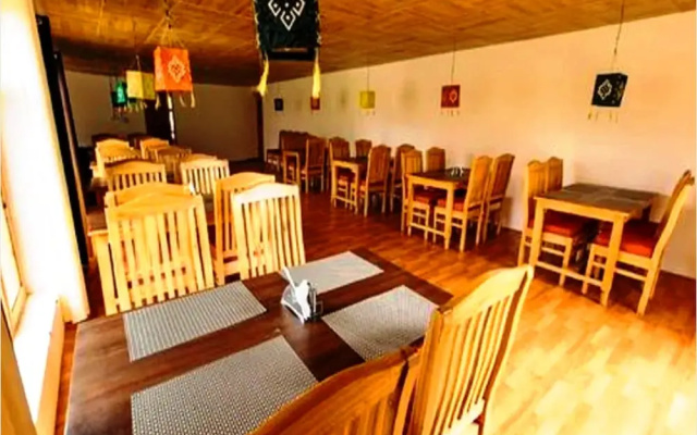 TIH Magpie Camp