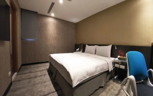 West.inn48 - Self Check-In Hotel