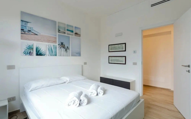 Spacious flat with Balcony