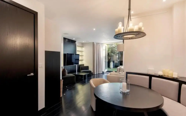 Stunning 5-bed House in London