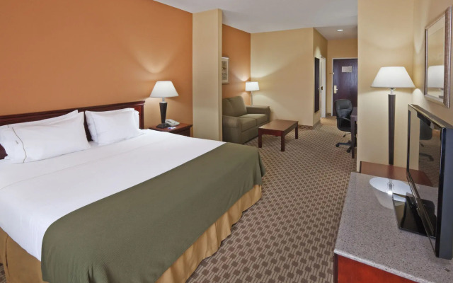 Holiday Inn Express & Suites Lebanon by IHG