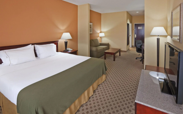 Holiday Inn Express & Suites Lebanon by IHG