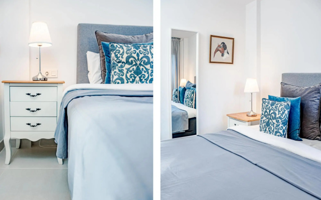 CP - Modern Beachside Apartment in Estepona